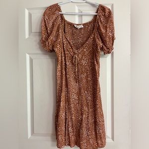 Hippie Rose Floral, Puff Sleeve Mini Dress, Size XL. EUC